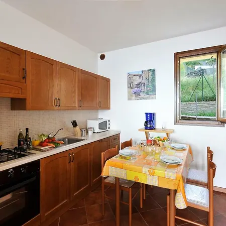Germasino Sleeps 6 Pool Wifi T421487