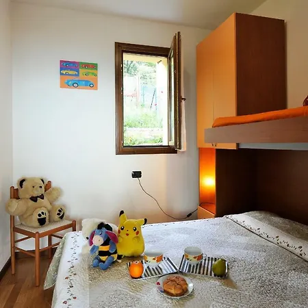 Germasino Sleeps 6 Pool Wifi T421487 * Morbio